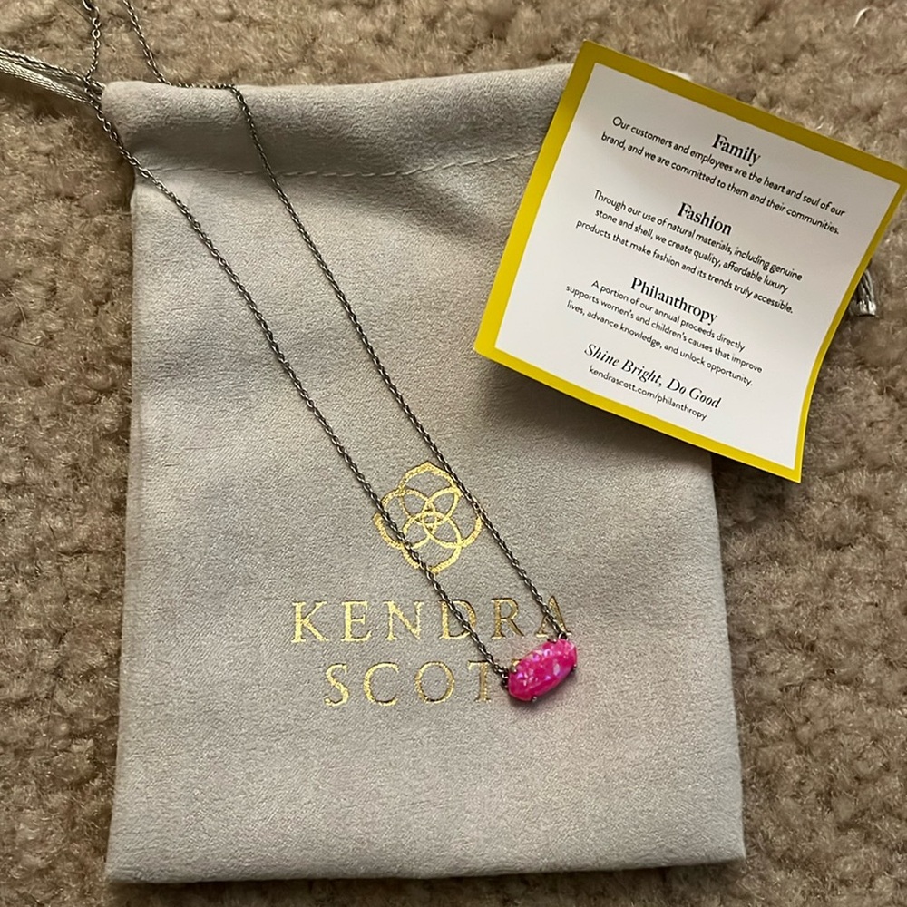 Kendra Scott Necklace